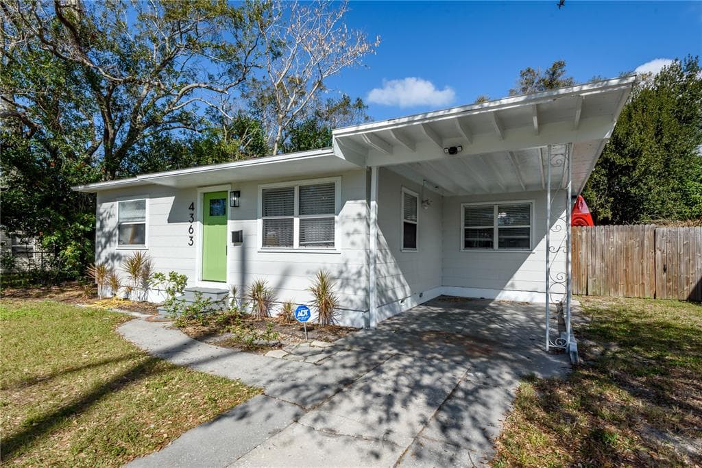4363 11TH AVENUE S ST PETERSBURG, FL 33711