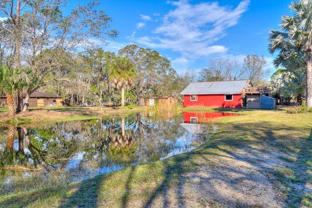 8123 DOUBLE BRANCH ROAD TAMPA, FL 33635