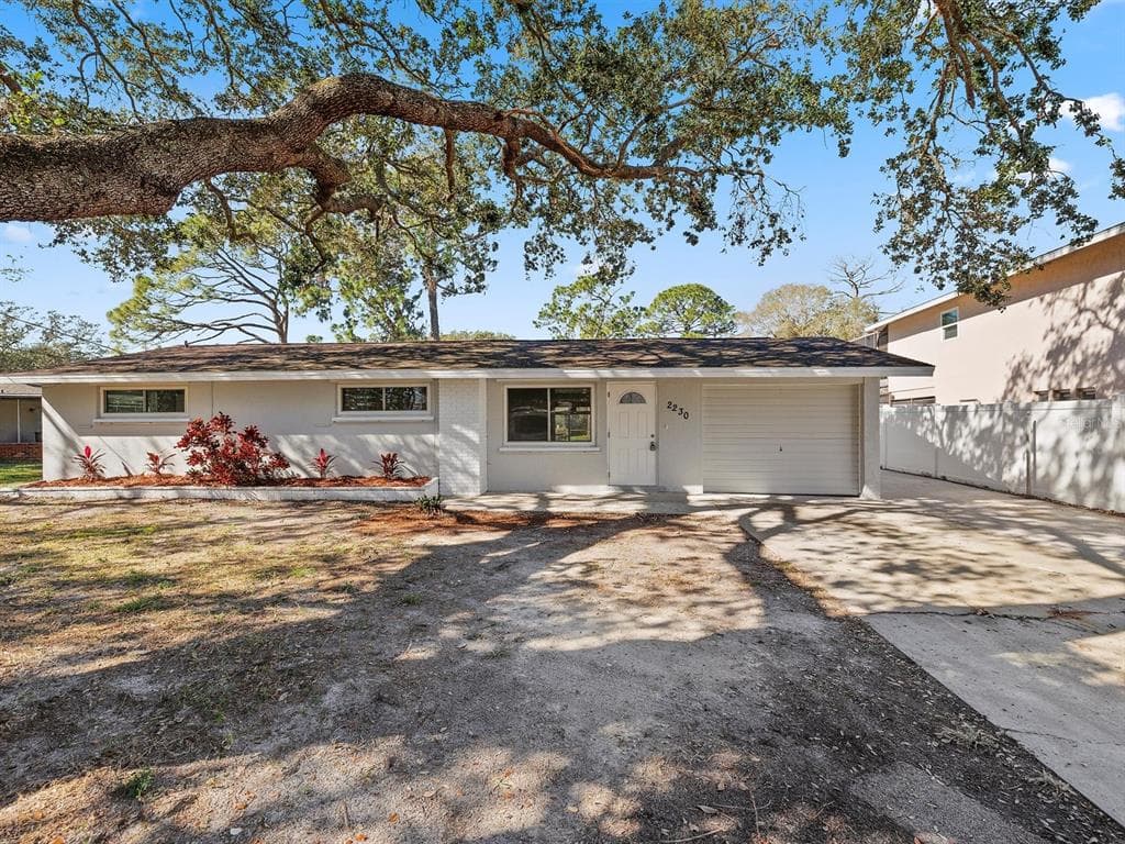 2230 MYSTIC DRIVE SARASOTA, FL 34232