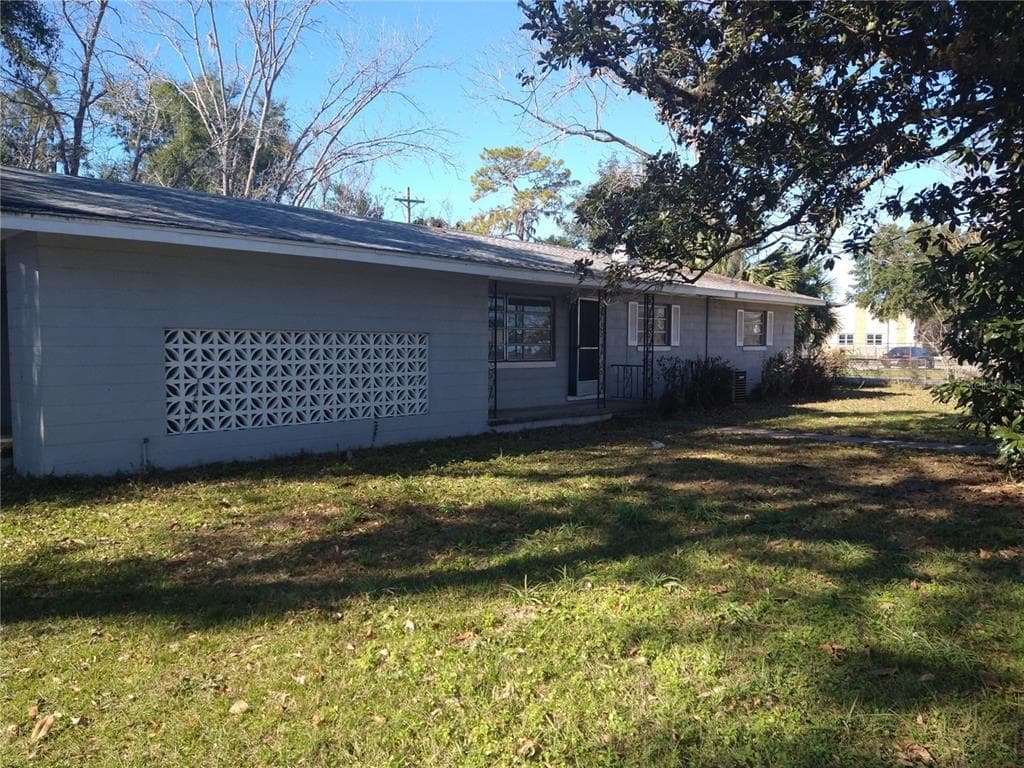 2716 NE 1ST AVENUE OCALA, FL 34470