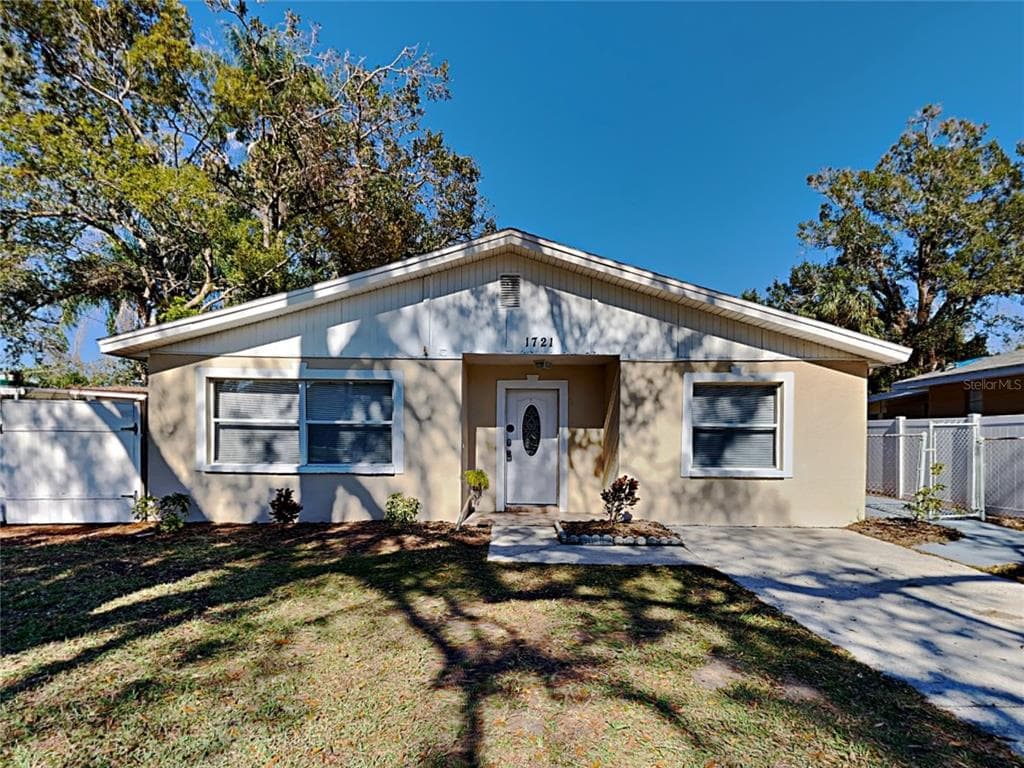 1721 W COMANCHE AVENUE TAMPA, FL 33603