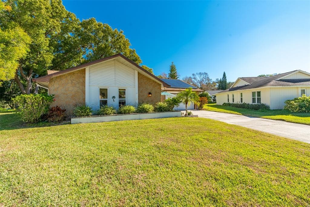 3045 GREGOR COURT PALM HARBOR, FL 34684