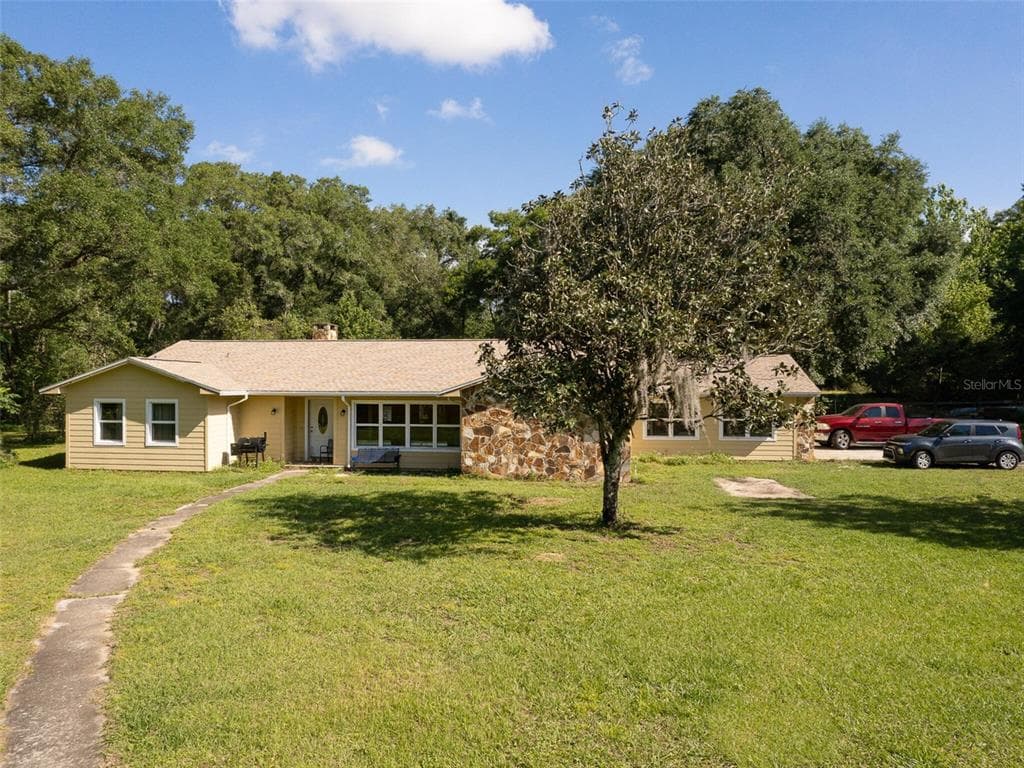37131 CLINTON AVENUE DADE CITY, FL 33525