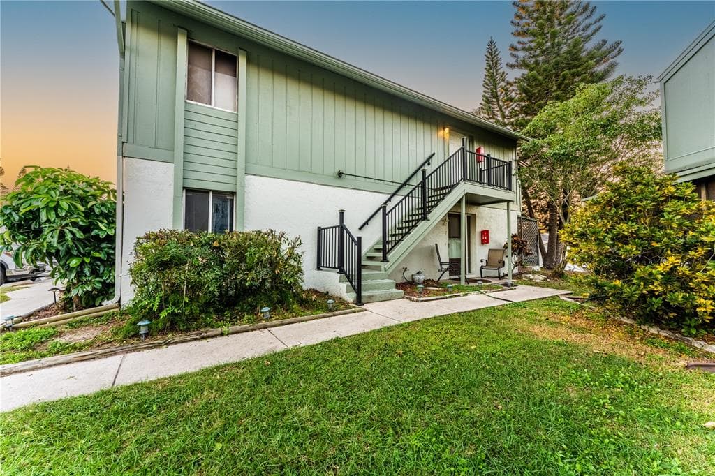 1960 UNION STREET UNIT 8 CLEARWATER, FL 33763