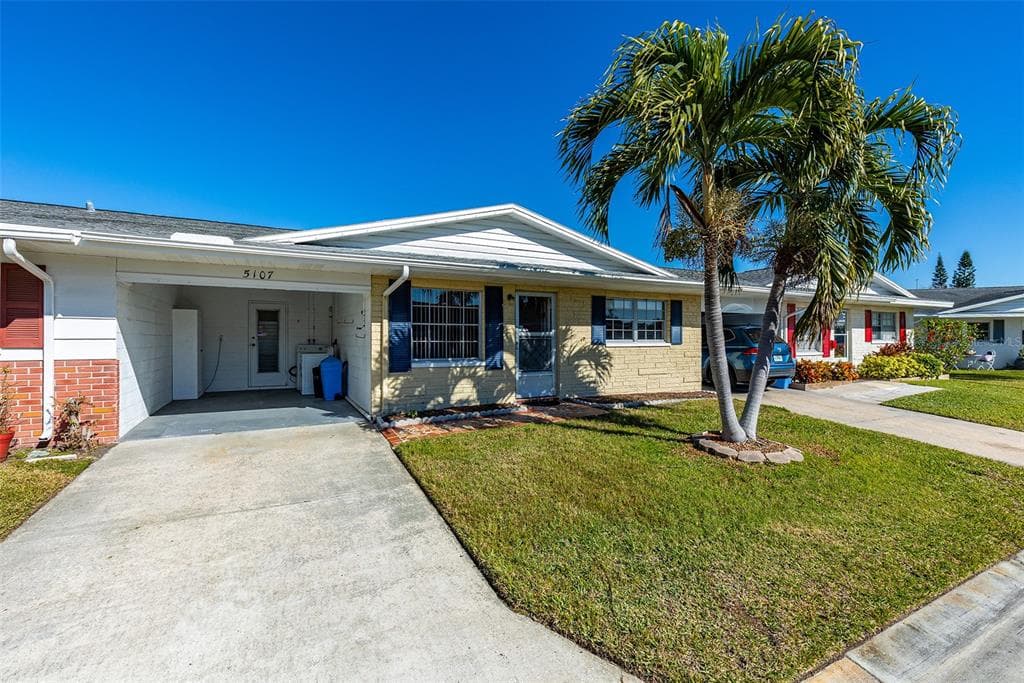 5107 DAHLIA STREET N PINELLAS PARK, FL 33782