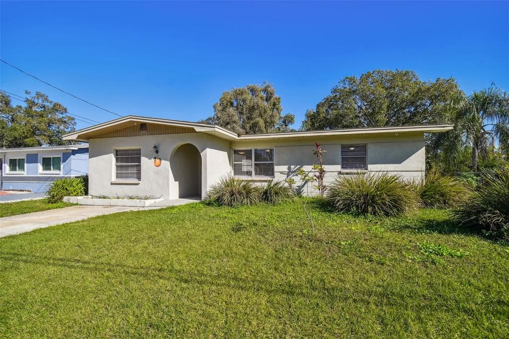 419 COUNTRY CLUB DRIVE OLDSMAR, FL 34677