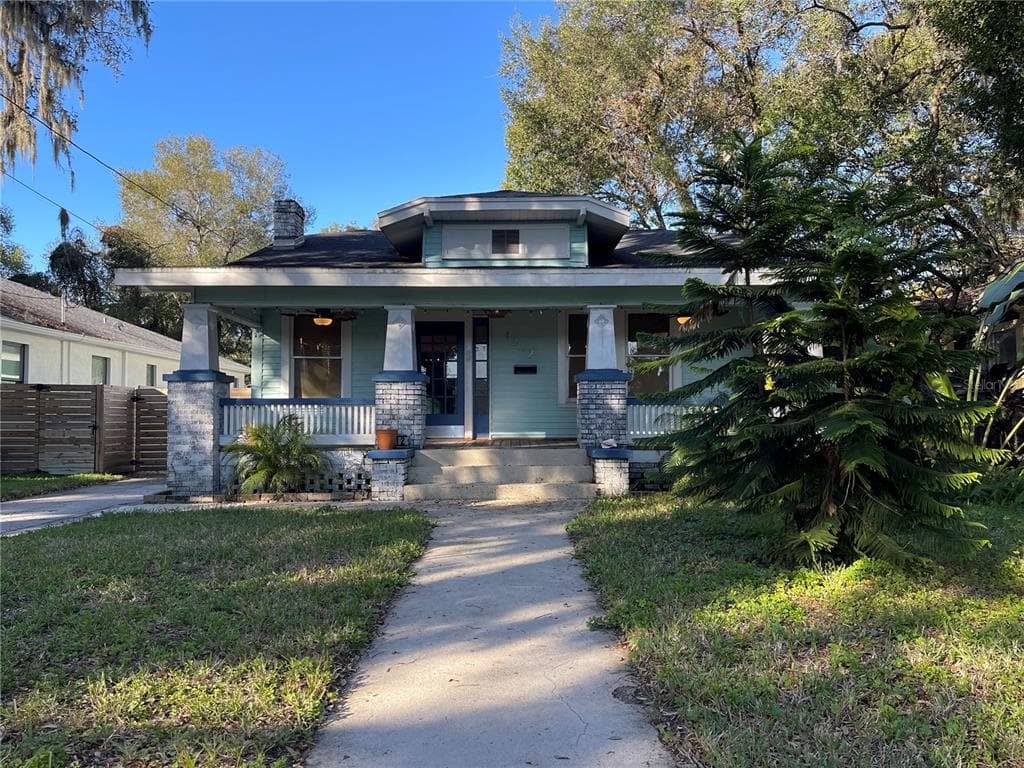 1212 E MOHAWK AVENUE TAMPA, FL 33604
