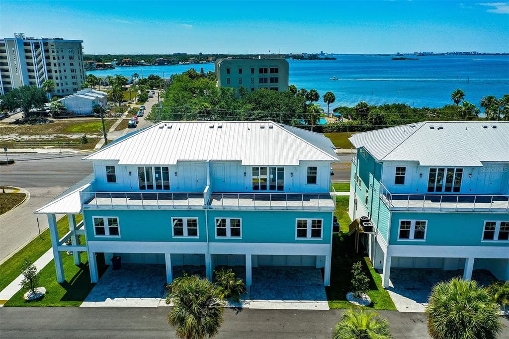 236 CAUSEWAY BOULEVARD DUNEDIN, FL 34698
