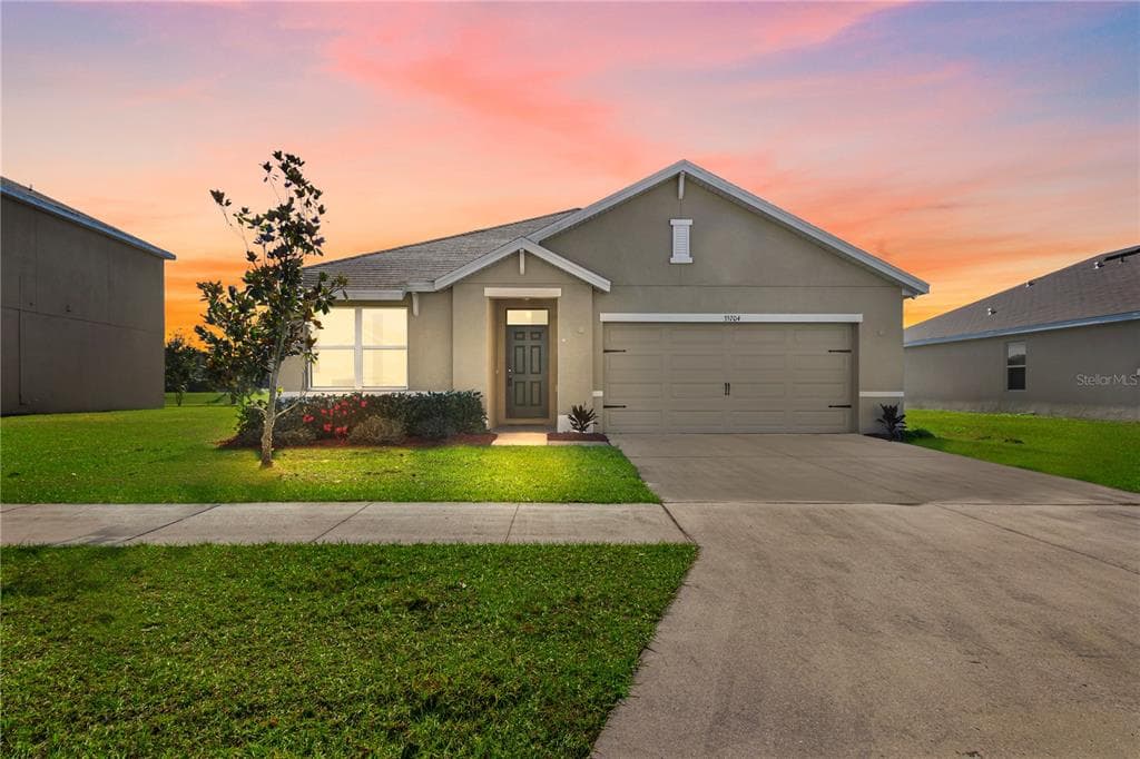 35704 HILLBROOK AVENUE ZEPHYRHILLS, FL 33541
