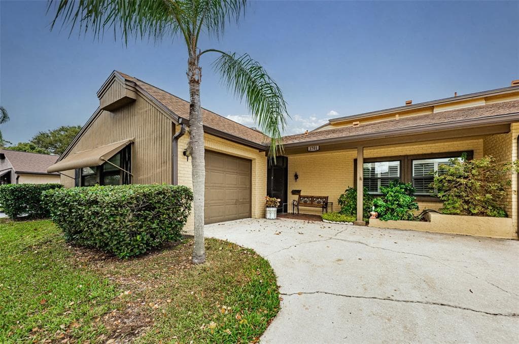 2101 SUNSET POINT ROAD UNIT 1701 CLEARWATER, FL 33765