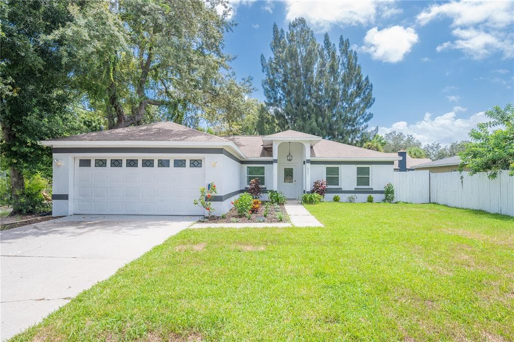 1860 46TH STREET S ST PETERSBURG, FL 33711