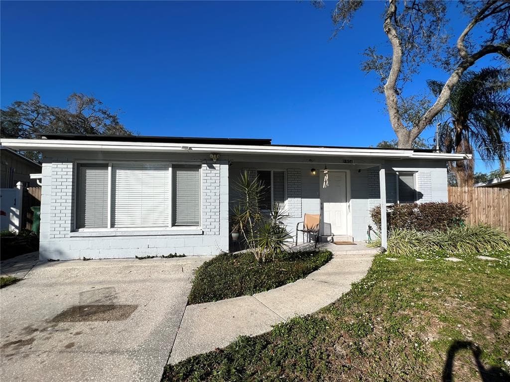 1904 E BOUGAINVILLEA AVENUE TAMPA, FL 33612