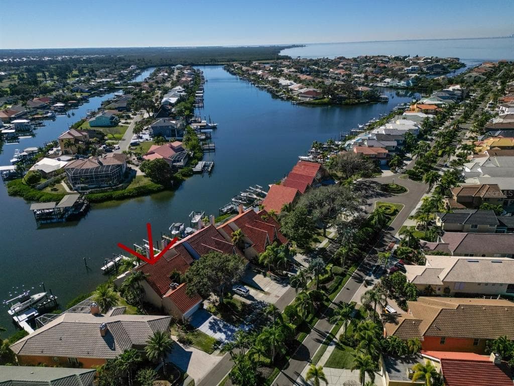 814 SYMPHONY ISLES BOULEVARD APOLLO BEACH, FL 33572