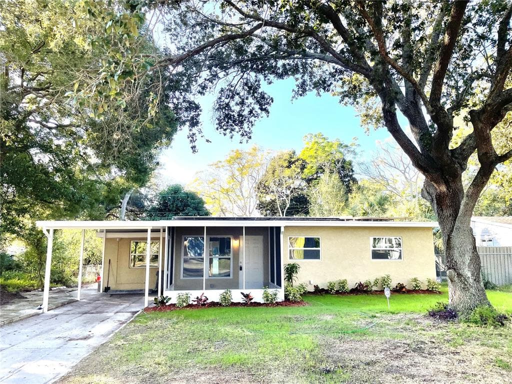 1353 MARY L ROAD CLEARWATER, FL 33755