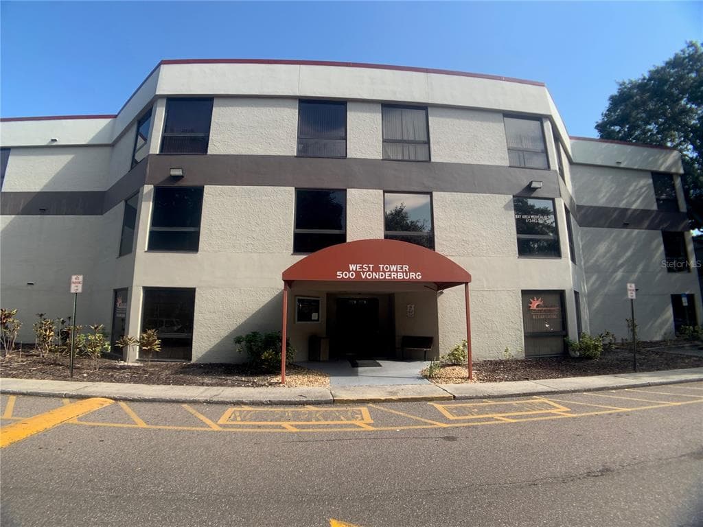 500 VONDERBURG DRIVE UNIT 215 BRANDON, FL 33511