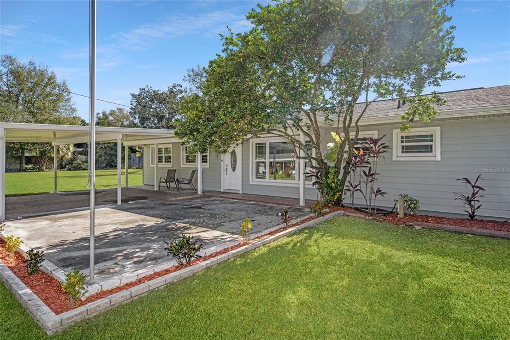 305 MCLEAN DRIVE BRANDON, FL 33510