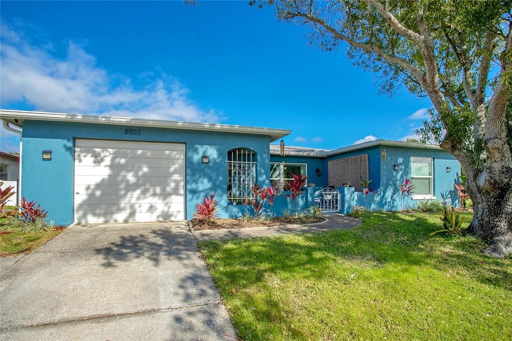 8503 REDFIELD DRIVE PORT RICHEY, FL 34668