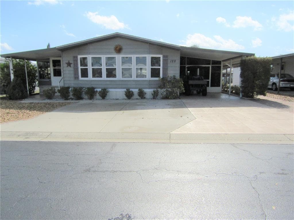 120 S SAINT THOMAS CIRCLE APOLLO BEACH, FL 33572