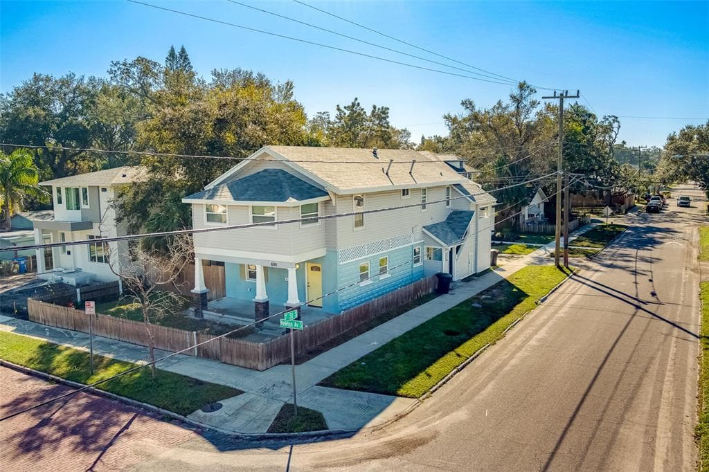 696 NEWTON AVENUE S ST PETERSBURG, FL 33701
