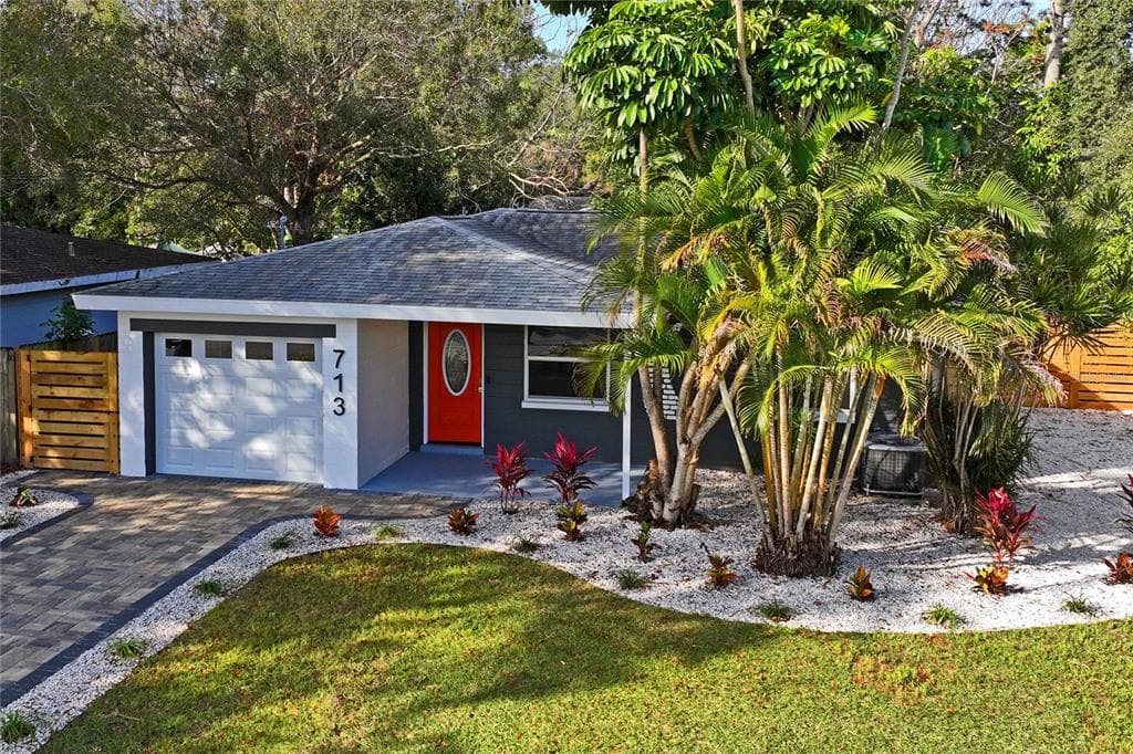 713 FREEMONT STREET S GULFPORT, FL 33707