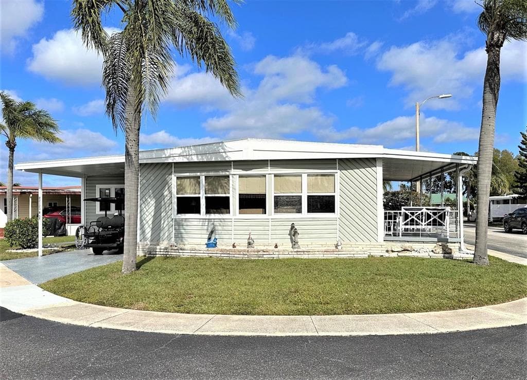 82123 B STREET N UNIT 123 PINELLAS PARK, FL 33781