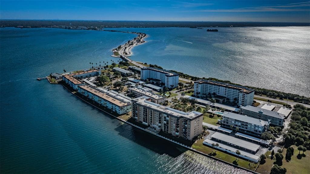 9 HAIG PLACE UNIT 104 DUNEDIN, FL 34698
