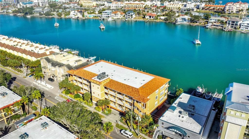 692 BAYWAY BOULEVARD UNIT 405