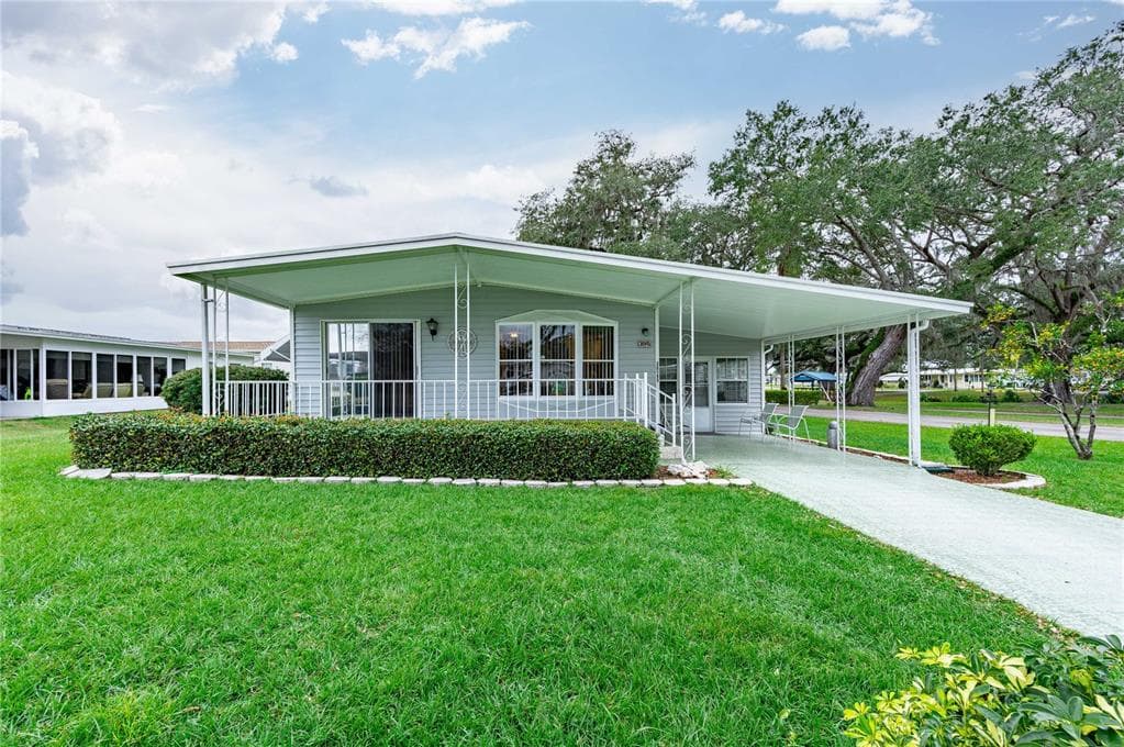 36945 SPARTA CIRCLE ZEPHYRHILLS, FL 33542