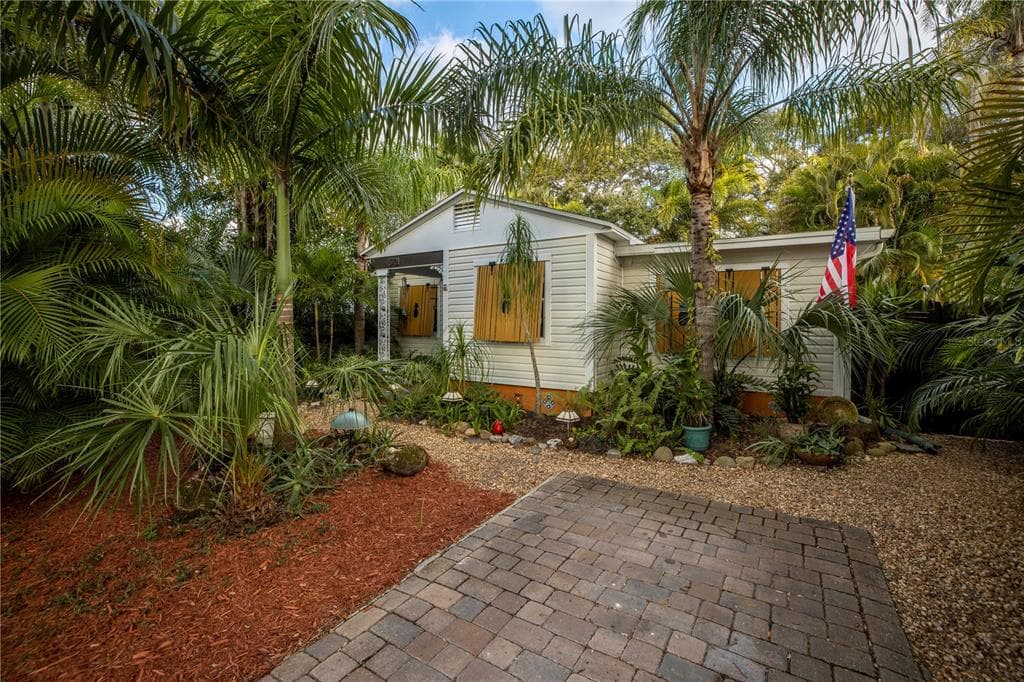 5721 13TH AVENUE S GULFPORT, FL 33707