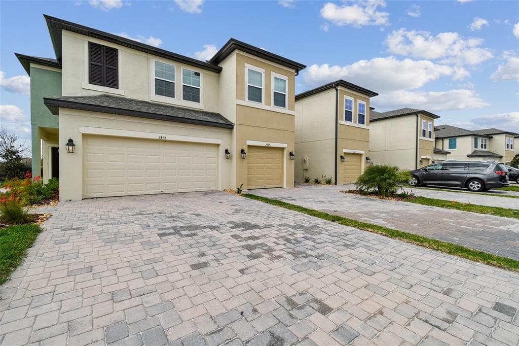 2461 STAPLEFORD LANE WESLEY CHAPEL, FL 33543