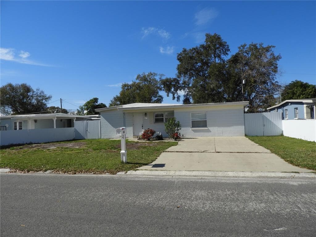 6016 N CLARK AVENUE TAMPA, FL 33614