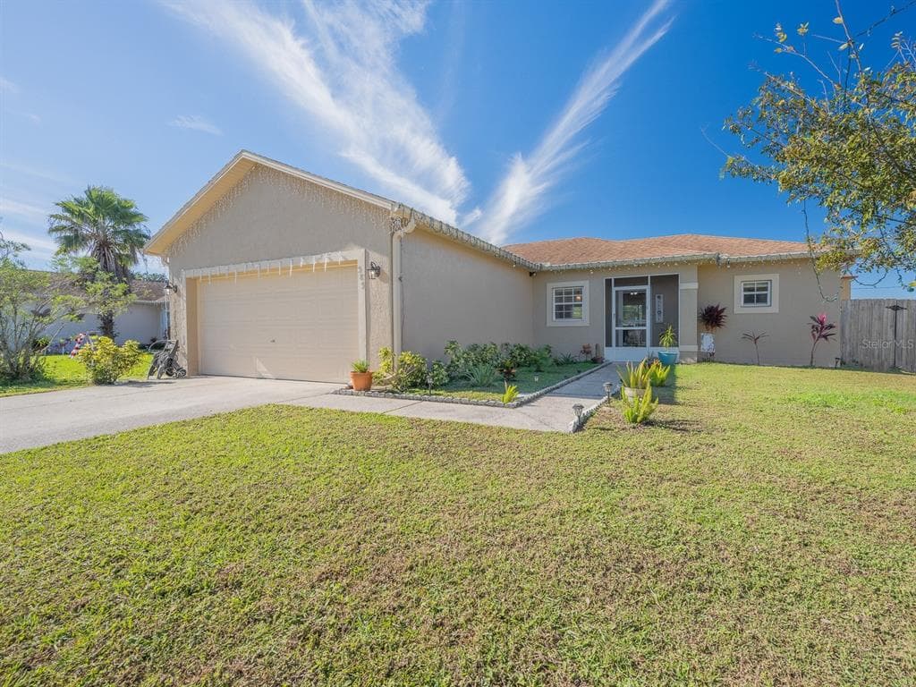 585 MARICOPA DRIVE KISSIMMEE, FL 34758