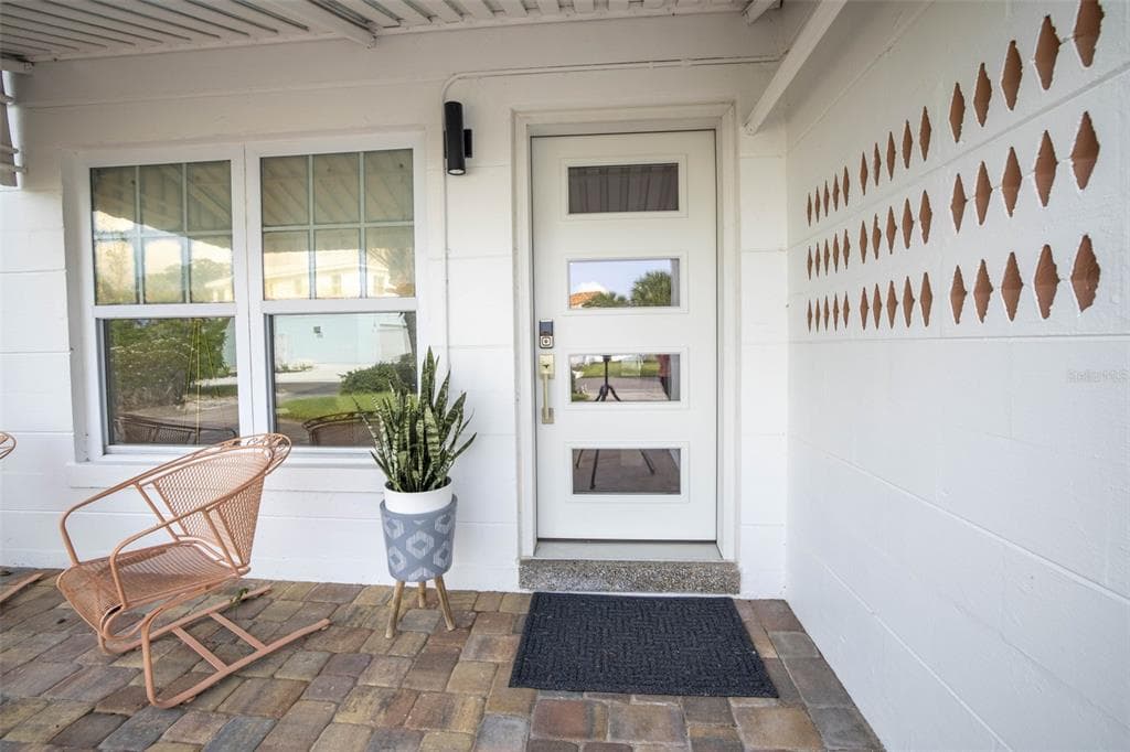15804 3RD STREET E REDINGTON BEACH, FL 33708