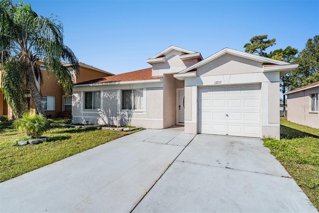 13217 PIKE LAKE DRIVE RIVERVIEW, FL 33579