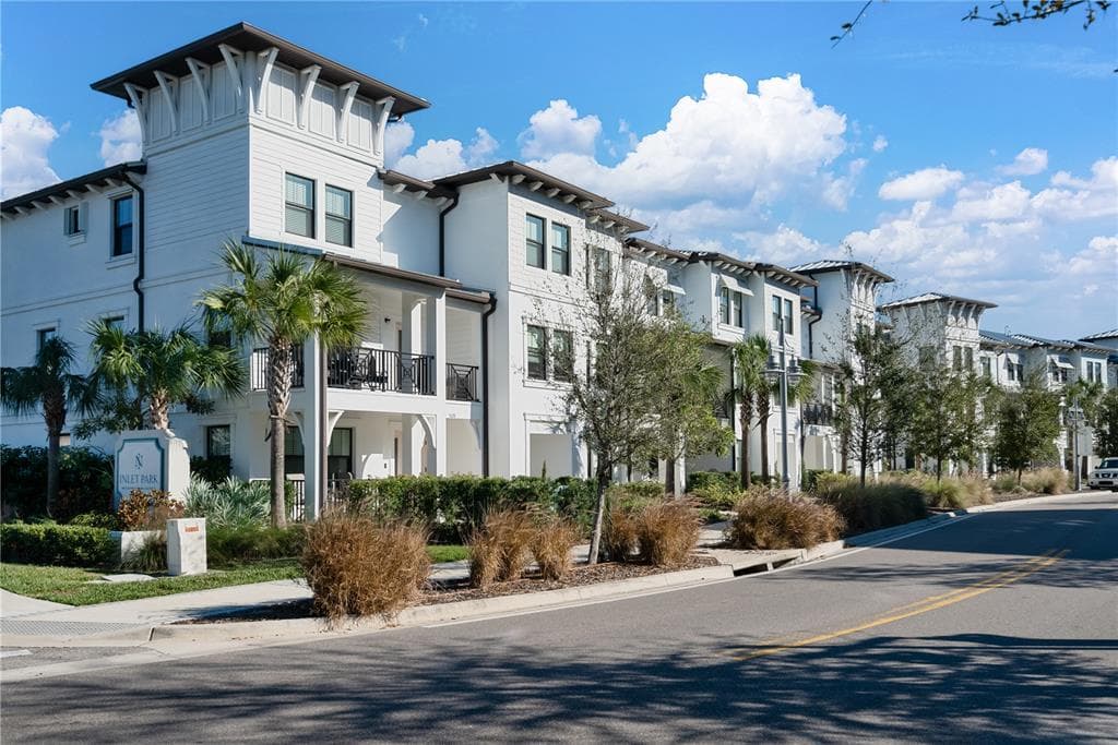 5130 BRIDGE STREET UNIT 3 TAMPA, FL 33611