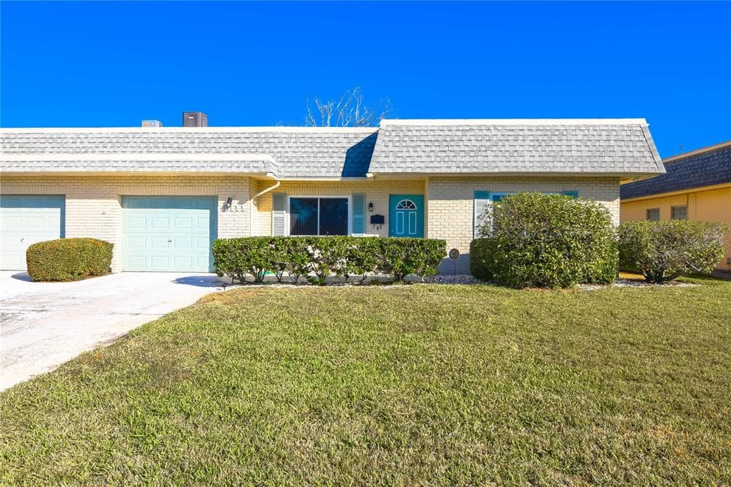 9111 PINEHURST DRIVE SEMINOLE, FL 33777
