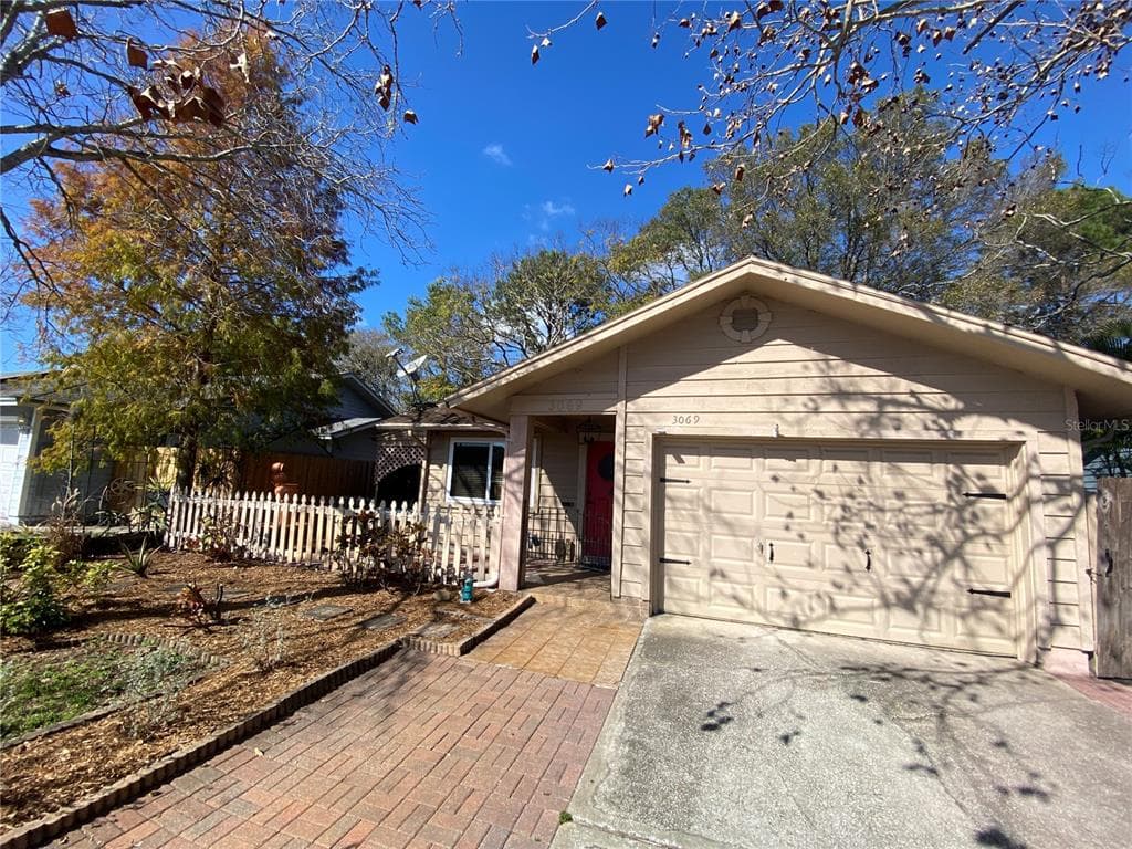 3069 WHISPERING DRIVE S LARGO, FL 33771
