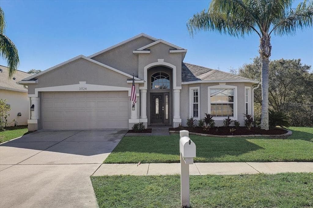 31124 WHINSENTON DR WESLEY CHAPEL, FL 33543