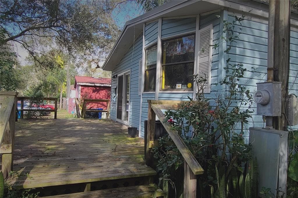 19205 BROWN ROAD LUTZ, FL 33559