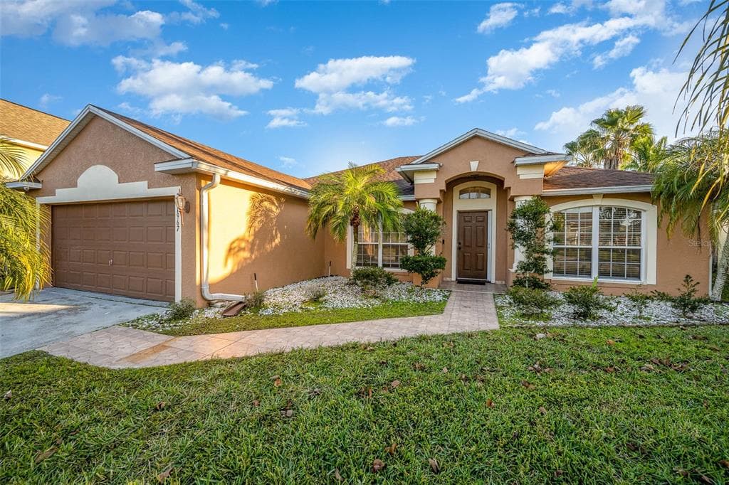 1967 THE OAKS BOULEVARD KISSIMMEE, FL 34746