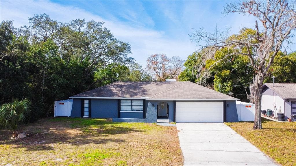 4435 LAMSON AVENUE SPRING HILL, FL 34608