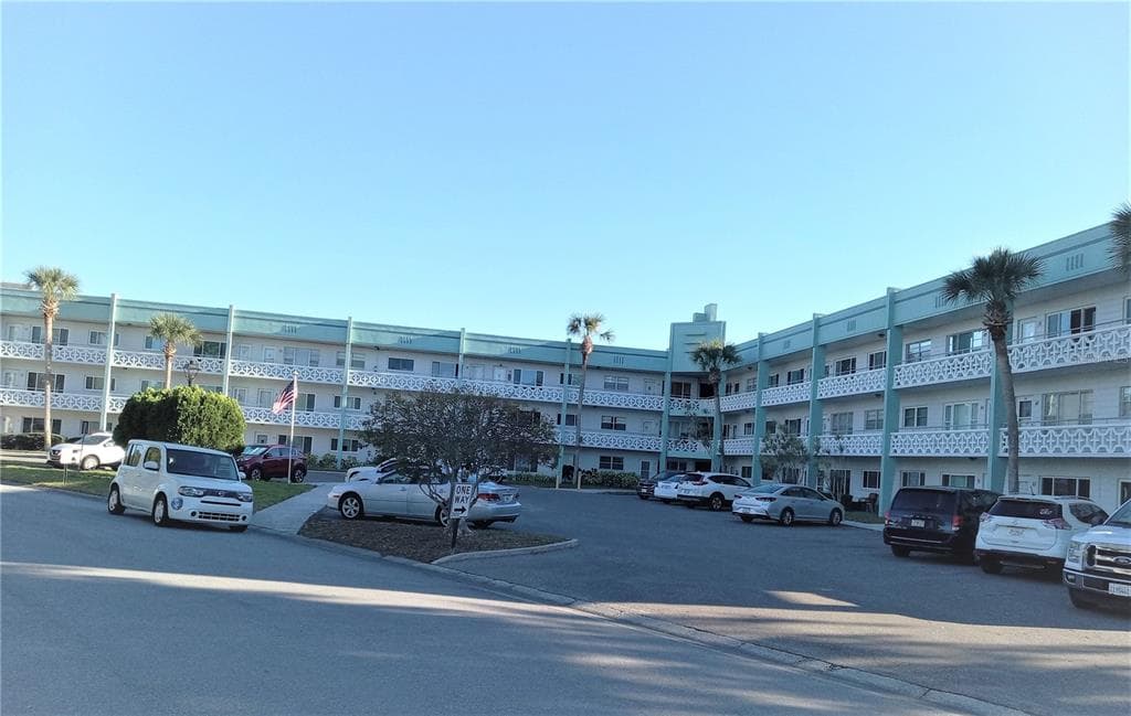2455 FINLANDIA LANE UNIT 19 CLEARWATER, FL 33763