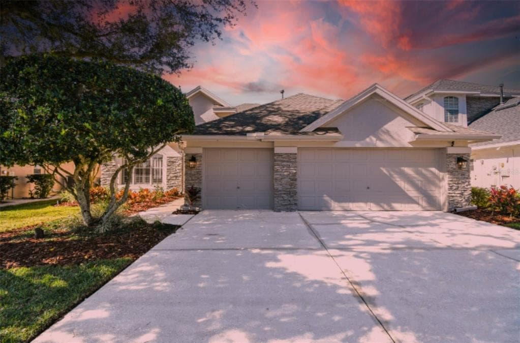 10432 GREENMONT DRIVE TAMPA, FL 33626