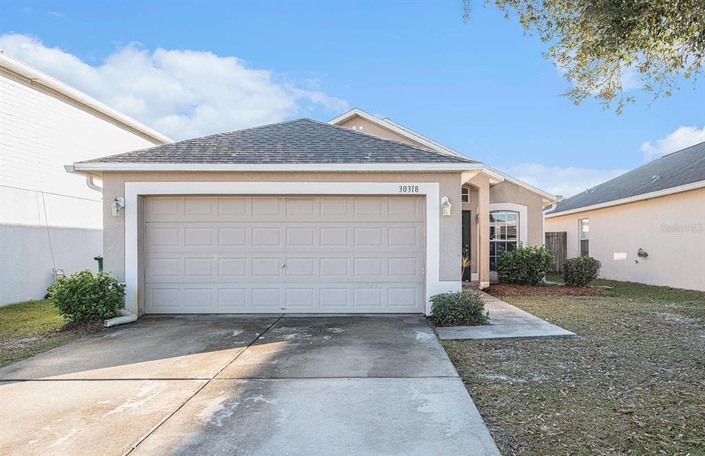 30318 RATTANA COURT WESLEY CHAPEL, FL 33545