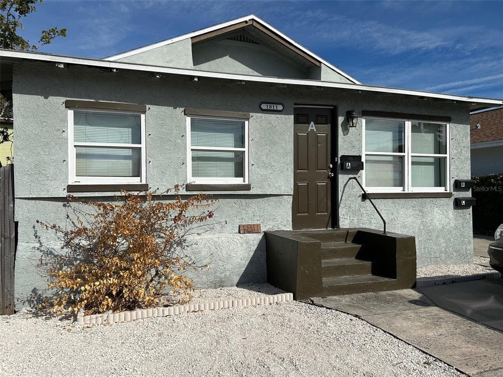 1811 9TH AVENUE S ST PETERSBURG, FL 33712