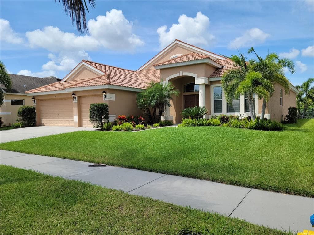 130 STAR SHELL DRIVE APOLLO BEACH, FL 33572