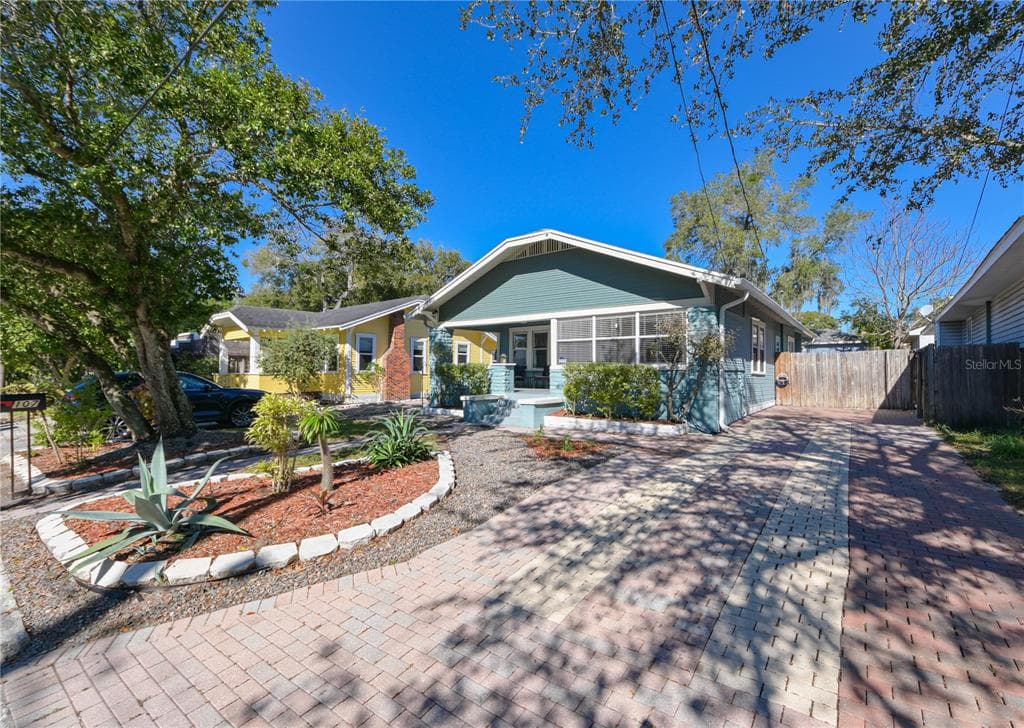107 W JEAN STREET TAMPA, FL 33604