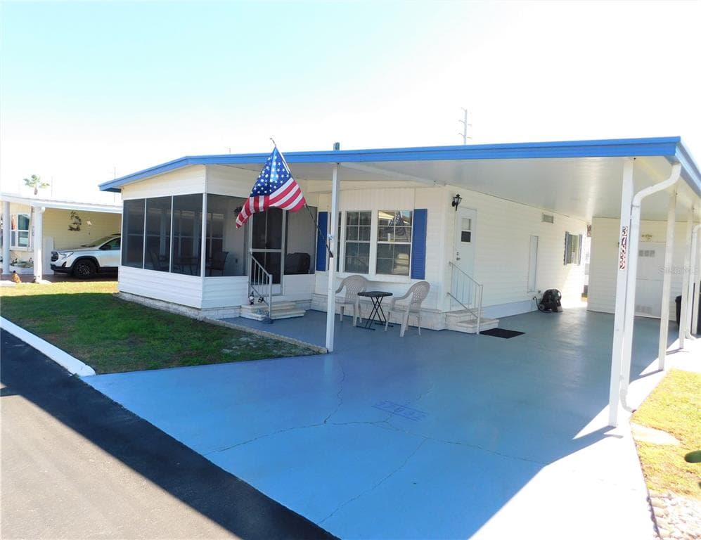 37832 BARCELONA AVENUE ZEPHYRHILLS, FL 33541
