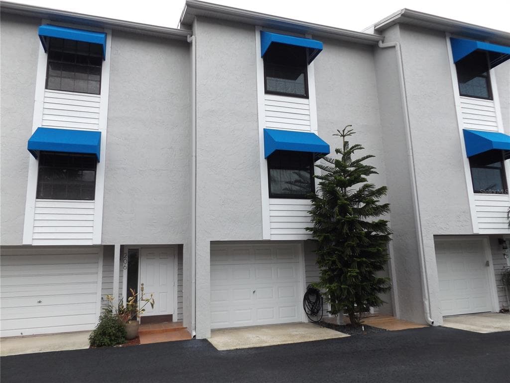 745 PINELLAS BAYWAY S UNIT 207 TIERRA VERDE, FL 33715