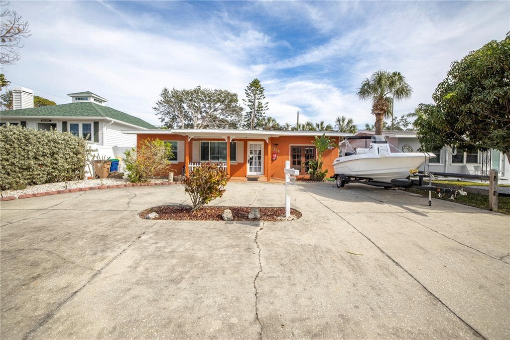 1211 BAY PINE BOULEVARD INDIAN ROCKS BEACH, FL 33785
